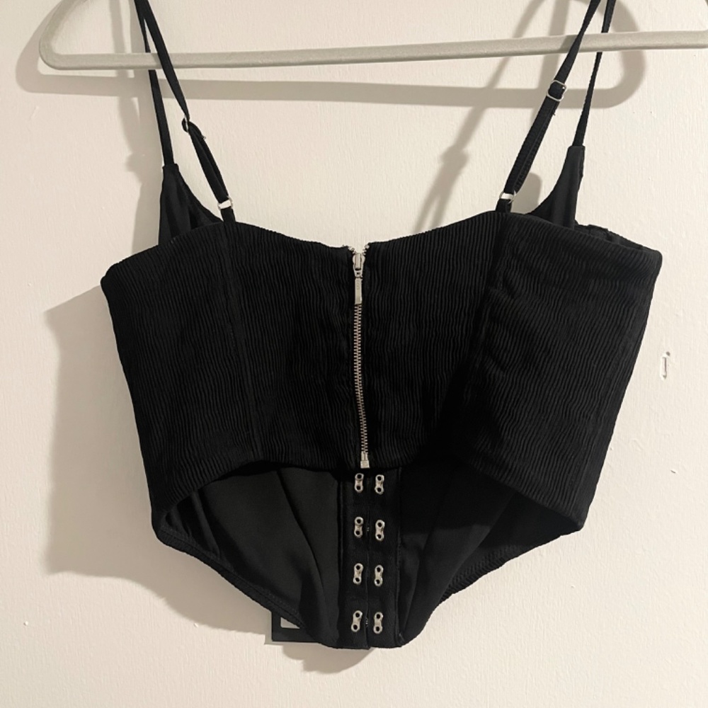 Crop Bustier - Picture 2 of 4